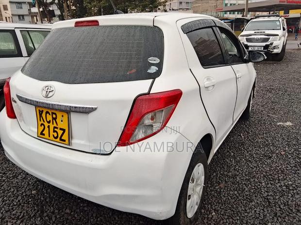 Toyota Vitz 2012 White
