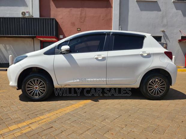 Toyota Vitz 1.0 FWD 3dr 2016 White