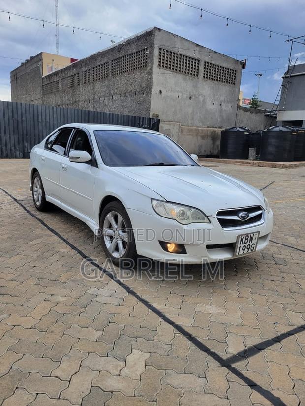Subaru Legacy 2006 White