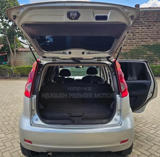 Nissan Note 2009 Silver