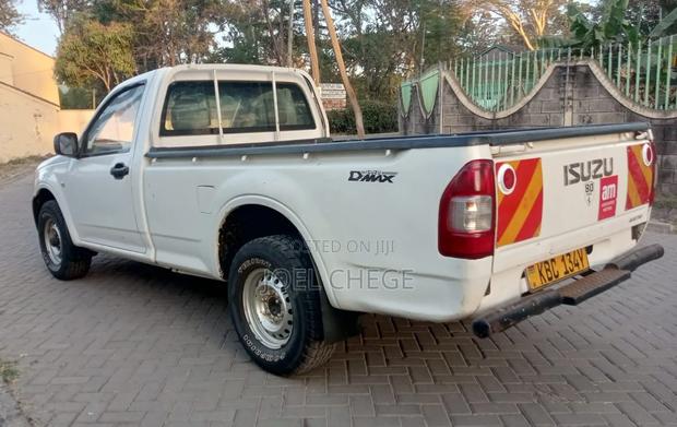 Isuzu D-MAX 2008 White