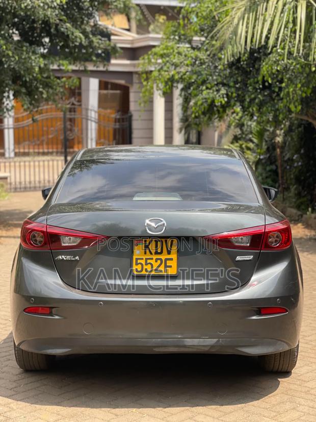 Mazda Axela 2017 Gray