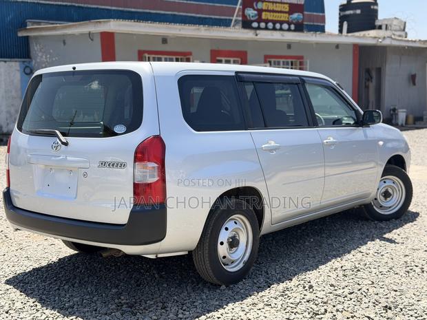 Toyota Succeed 2019 Silver
