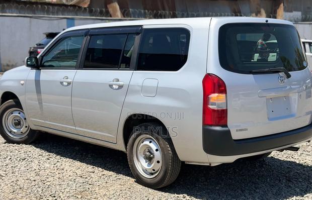 Toyota Succeed 2019 Silver