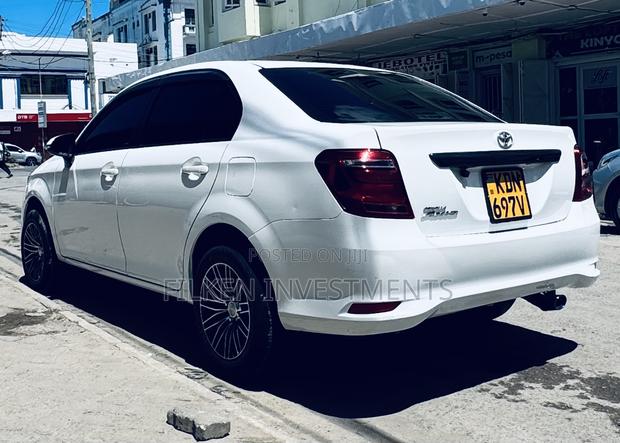 Toyota Axio 1.5 X 2WD 2017 White