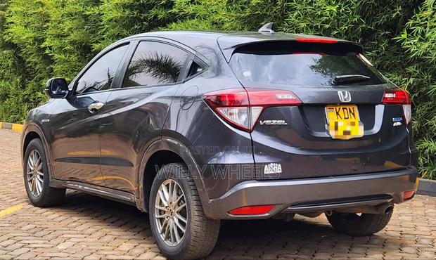 Honda Vezel 1.5 Hybrid 4WD 2016 Black