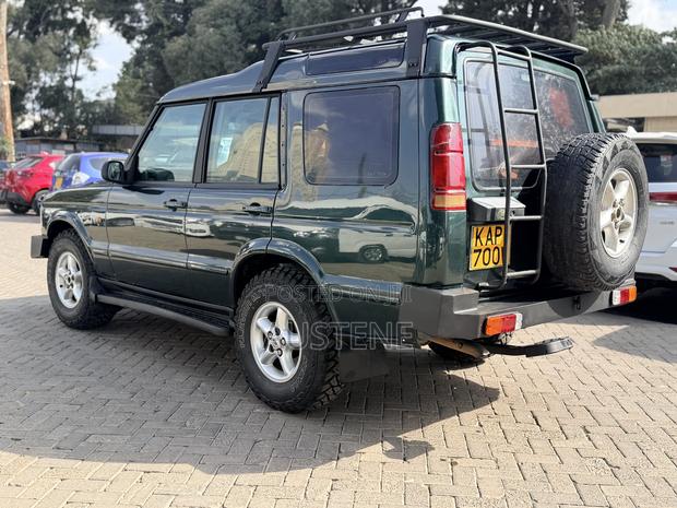 Land Rover Discovery 2002 Green