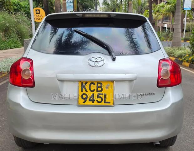 Toyota Auris 2008 Silver