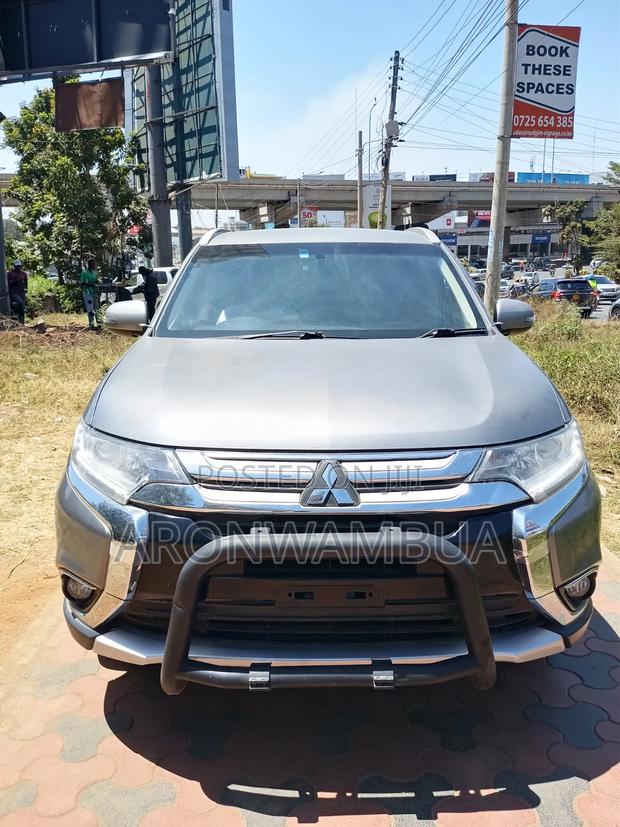 Mitsubishi Outlander 2016 Silver
