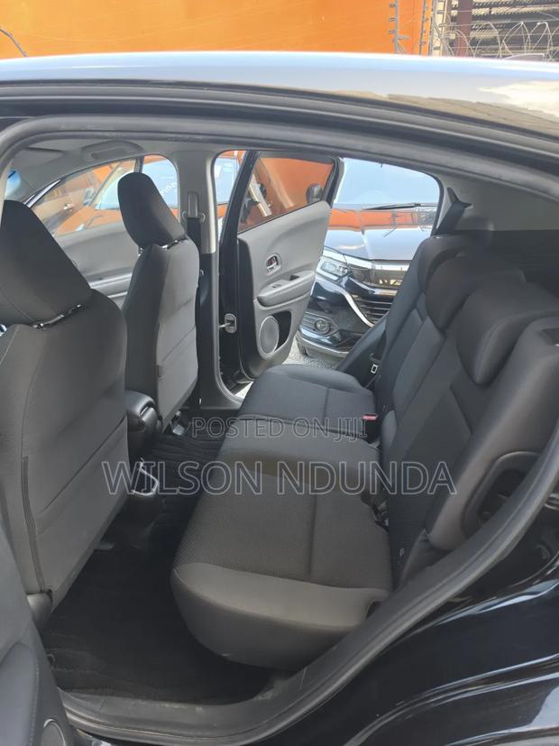 Honda Vezel 2019 Black
