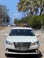 Toyota Crown 2014 White for sale
