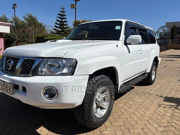 Nissan Patrol 2008 White