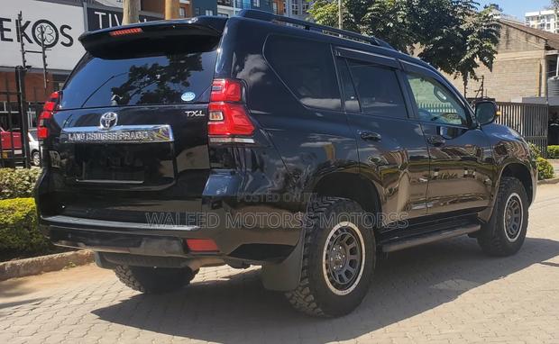 Toyota Land Cruiser Prado 2019 Black