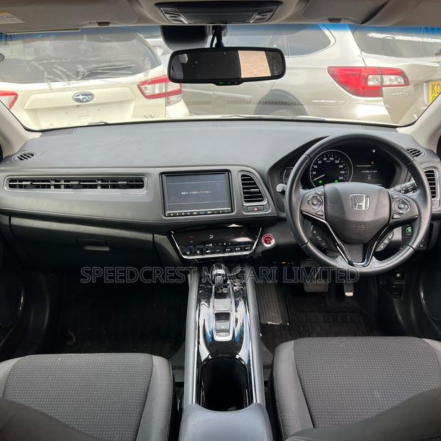 Honda Vezel 2019 White