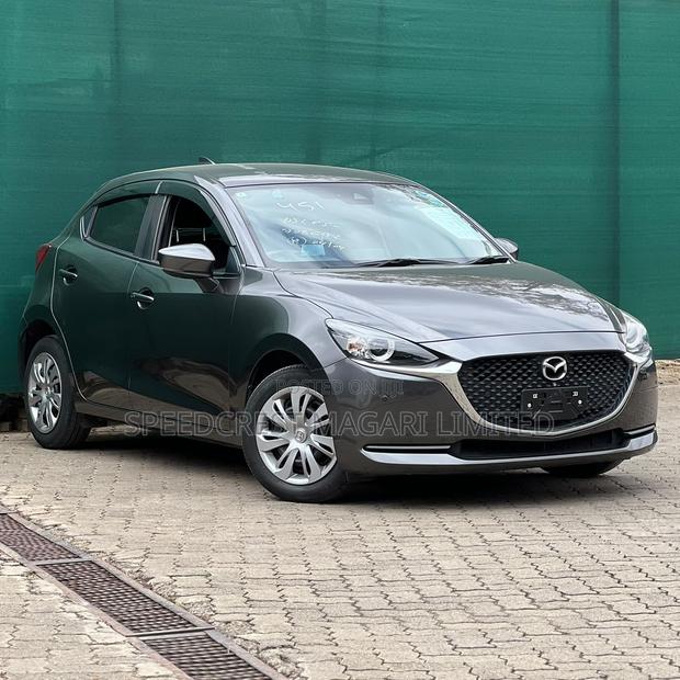Mazda 2 2020 Gray