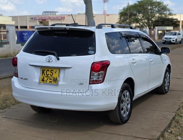 Toyota Corolla Fielder 2011 White