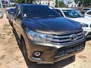 Toyota Hilux 2018 Brown for sale