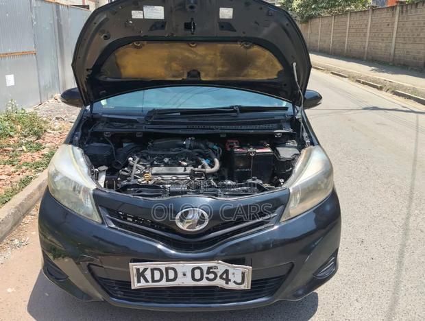 Toyota Vitz 2014 Black