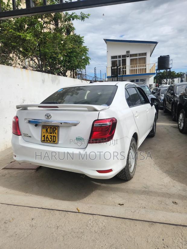 Toyota Axio 2017 White