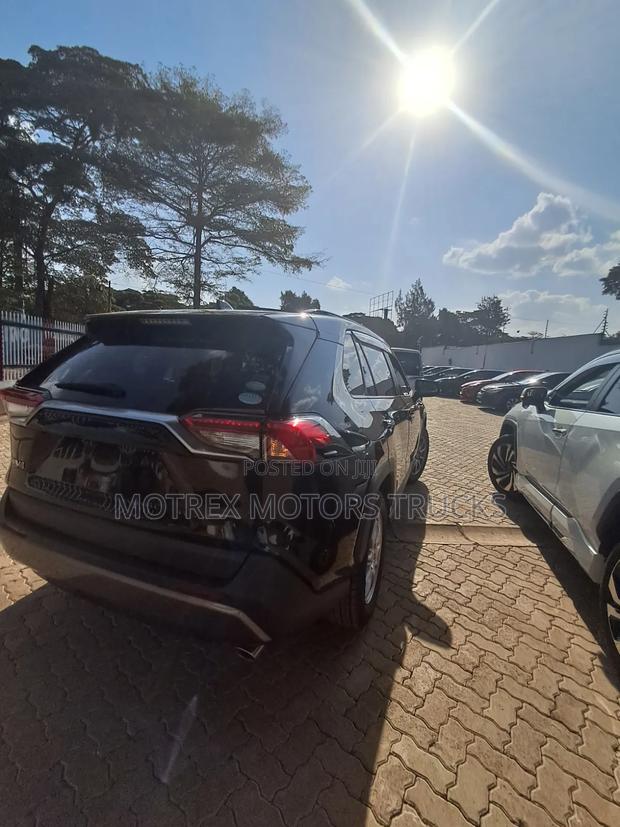 Toyota RAV4 LE AWD 2019 Black