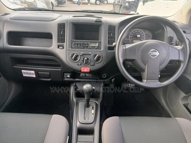 Nissan Advan 2019 Silver