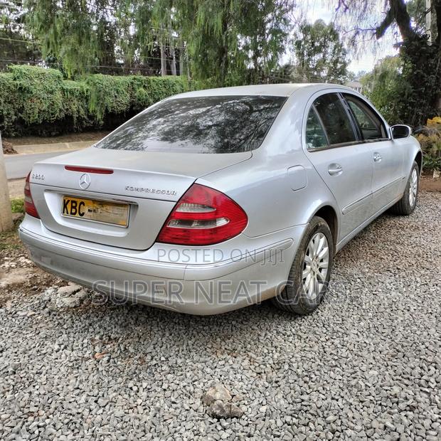 Mercedes-Benz E200 2003 Silver