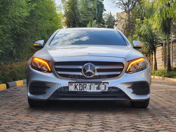 Mercedes-Benz E200 2016 Silver
