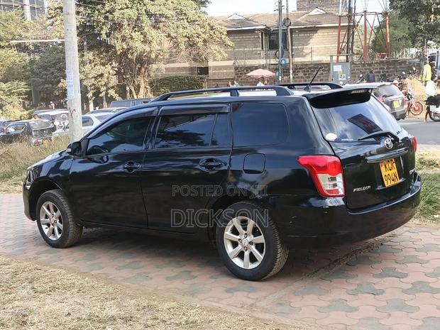 Toyota Corolla Fielder 2011 Black