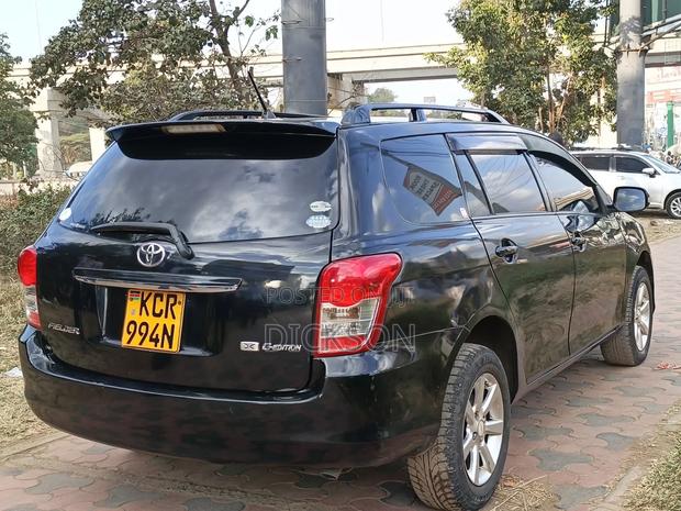 Toyota Corolla Fielder 2011 Black