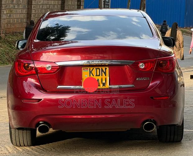 Nissan Skyline 2016 Red