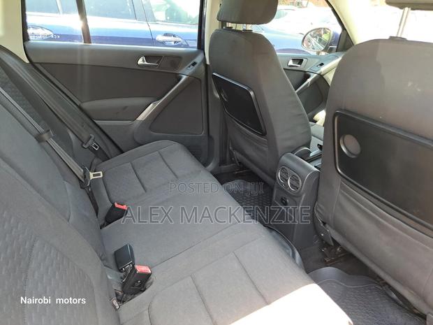 Volkswagen Tiguan 2009 Blue