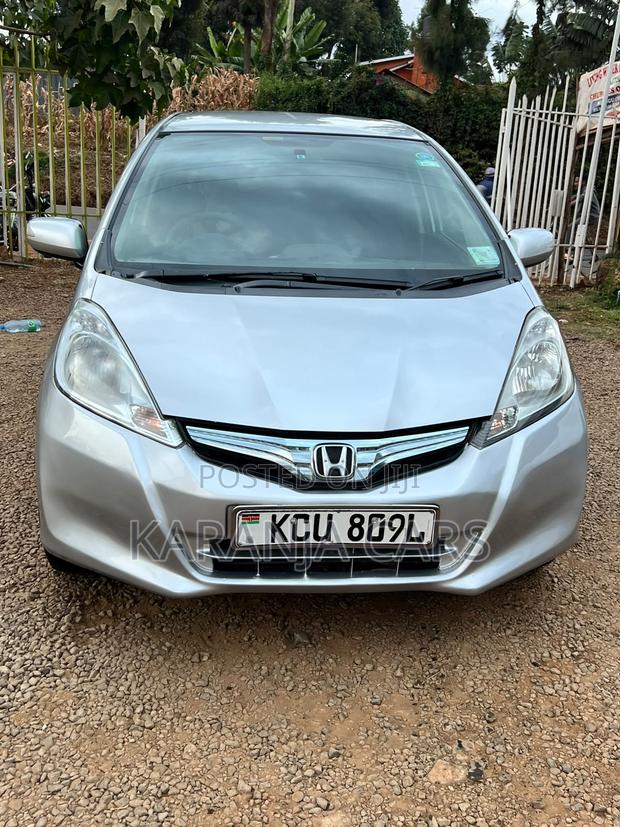 Honda Fit Automatic 2012 Silver