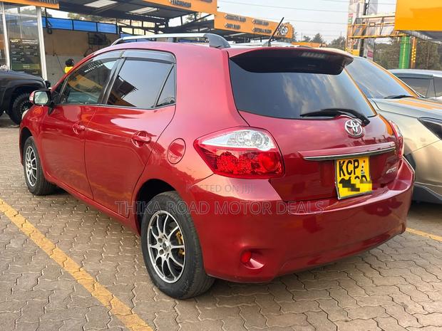 Toyota Auris 2011