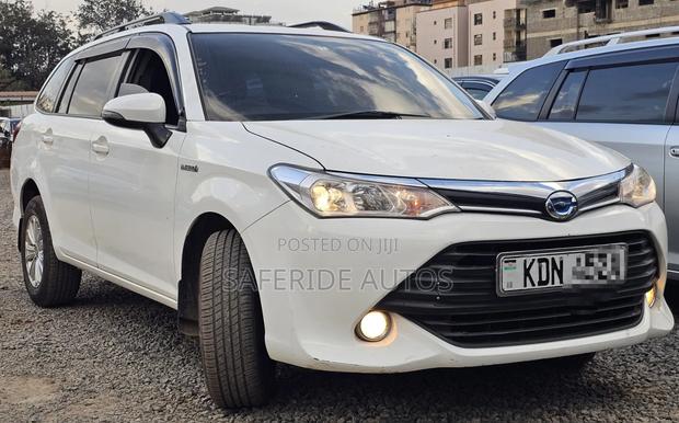 Toyota Corolla Fielder 2016 White