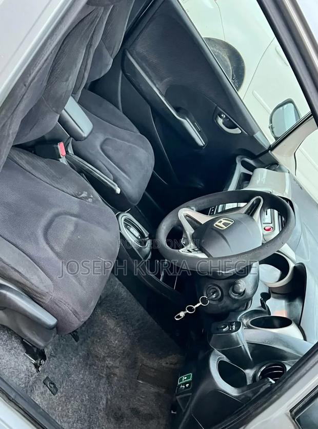 Honda Fit 2012 Silver