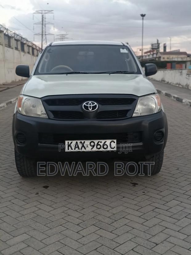 Toyota Hilux 2006 Silver