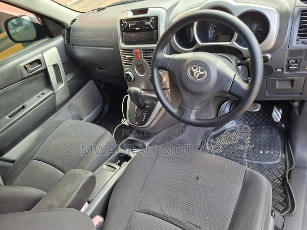 Toyota Rush 1.5 AWD 2007 Black