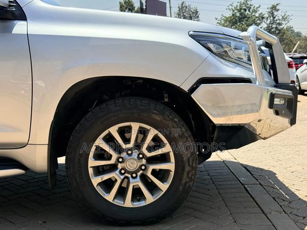 Toyota Land Cruiser Prado 2020 Silver