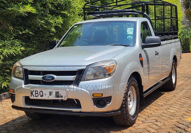 Ford Ranger 2010 Silver