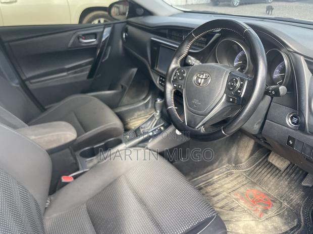 Toyota Auris 2016 White