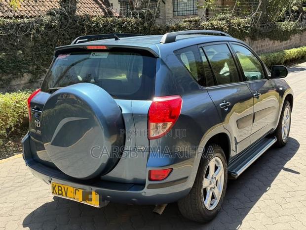Toyota RAV4 2006 Blue