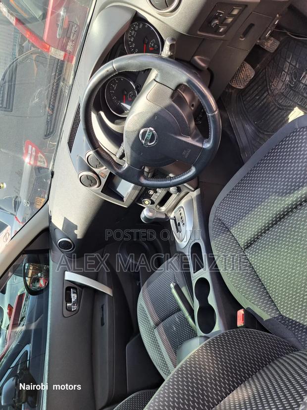 Nissan Dualis 2013 Black