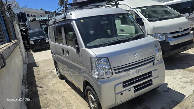 Suzuki EV 2019 Silver