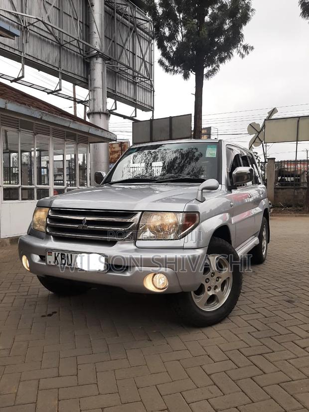 Mitsubishi Pajero 2005 Silver