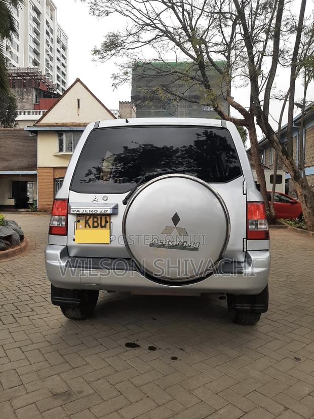 Mitsubishi Pajero 2005 Silver