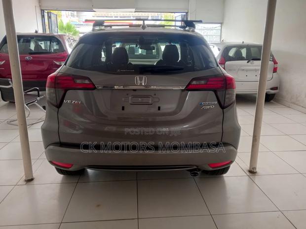 Honda Vezel 2019 Gray