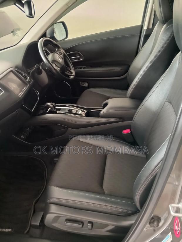 Honda Vezel 2019 Gray