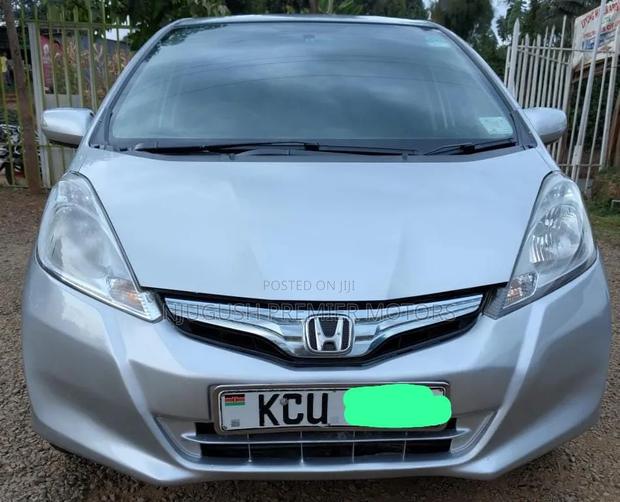 Honda Fit 2012 Silver