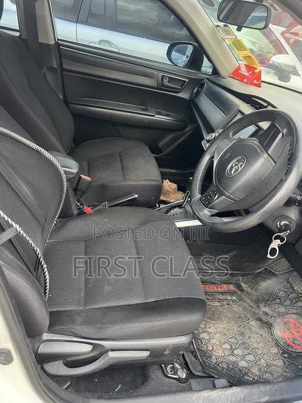 Toyota Corolla Fielder 2016 White