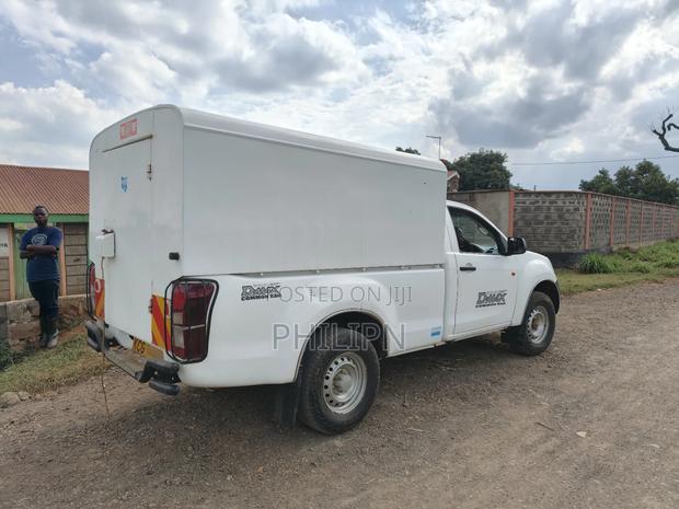 Isuzu D-MAX 2015 White